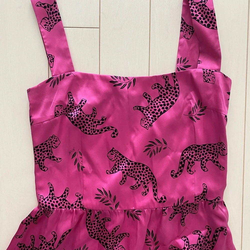 Elegant Pink Animal Print Midi Dress - Picture 2 of 5